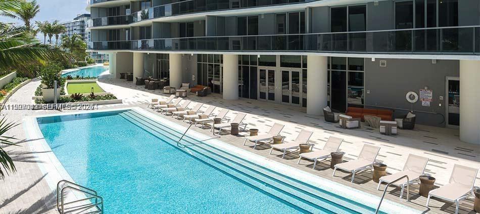 488 NE 18th St #2005, Miami FL 33132