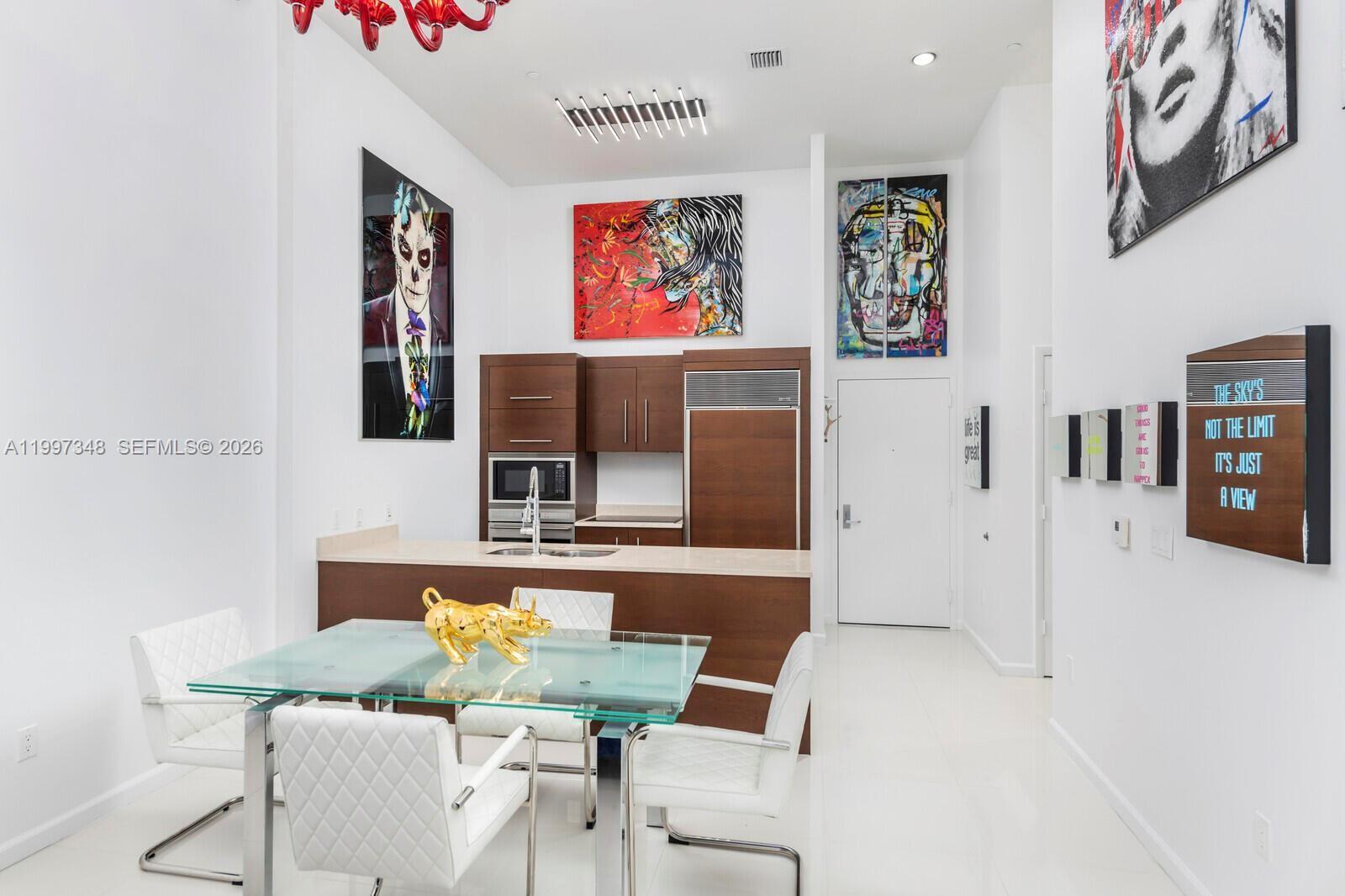 475 Brickell Ave #2811, Miami FL 33131