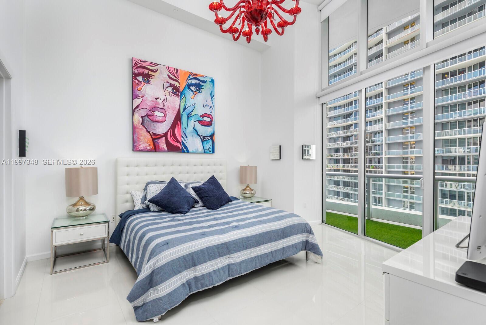 475 Brickell Ave #2811, Miami FL 33131