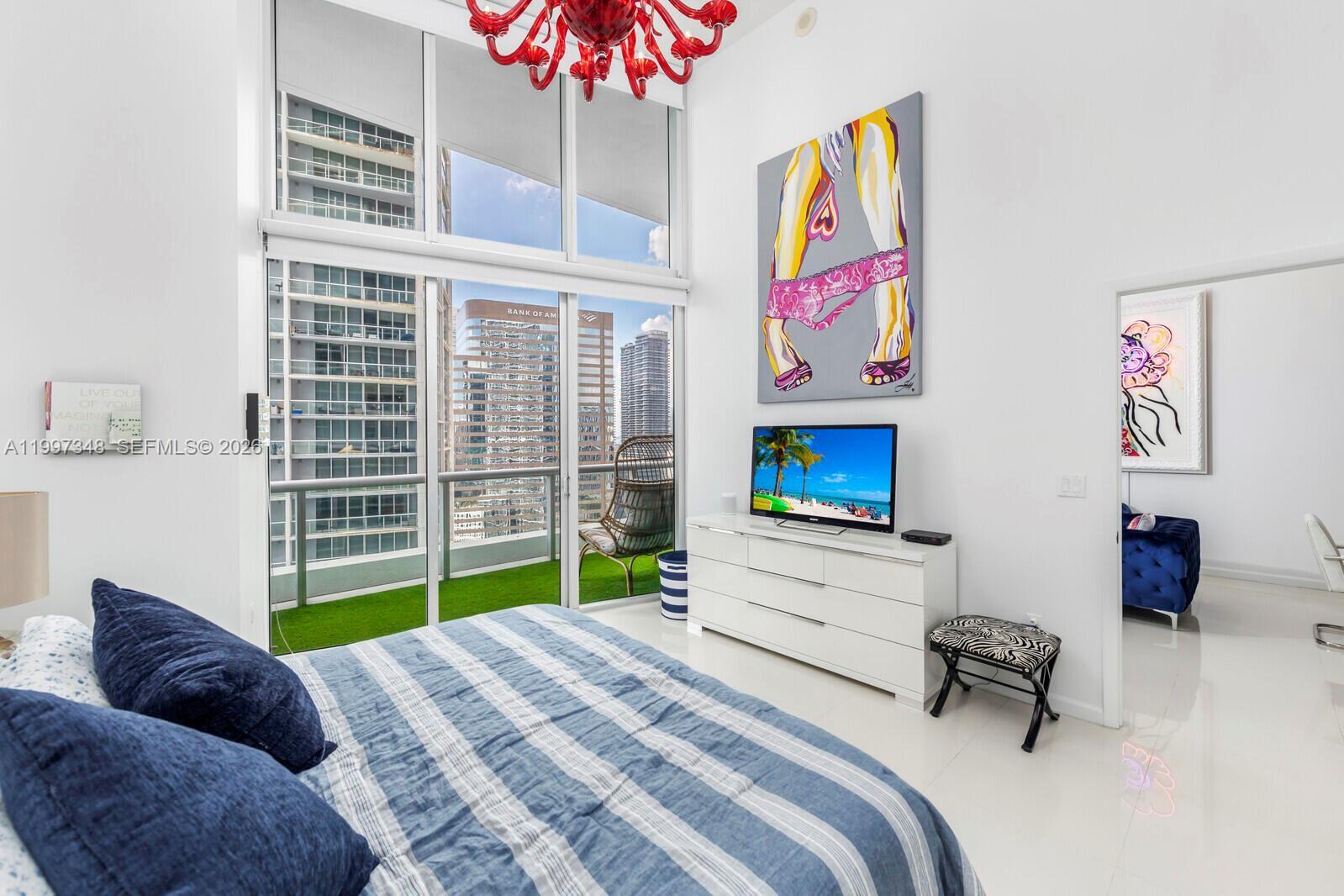 475 Brickell Ave #2811, Miami FL 33131