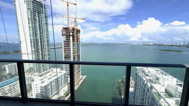 460 NE 28th St #2908, Miami FL 33137