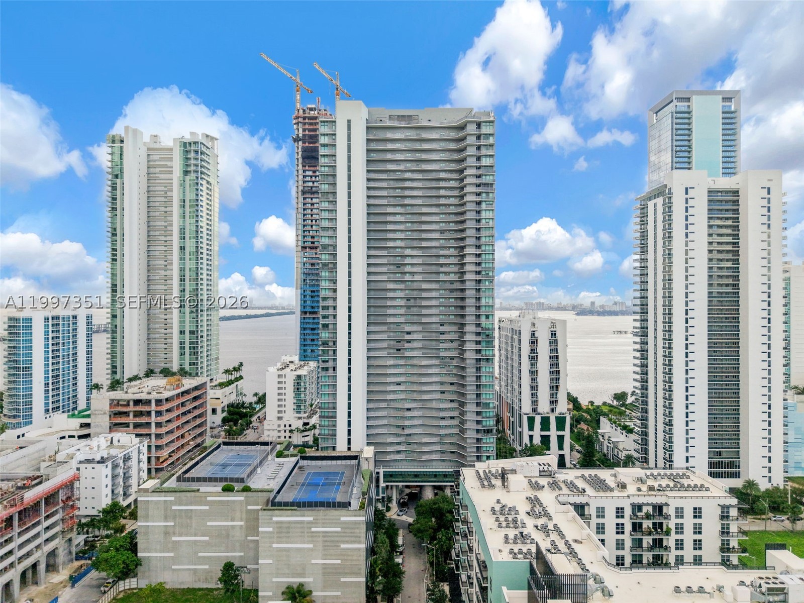460 NE 28th St #2908, Miami FL 33137
