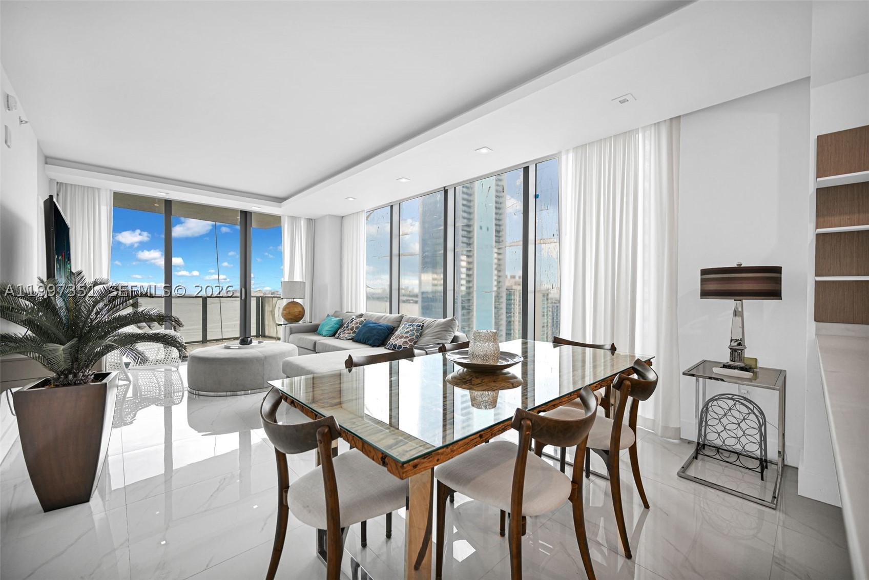 460 NE 28th St #2908, Miami FL 33137