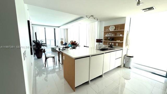 460 NE 28th St #2908, Miami FL 33137
