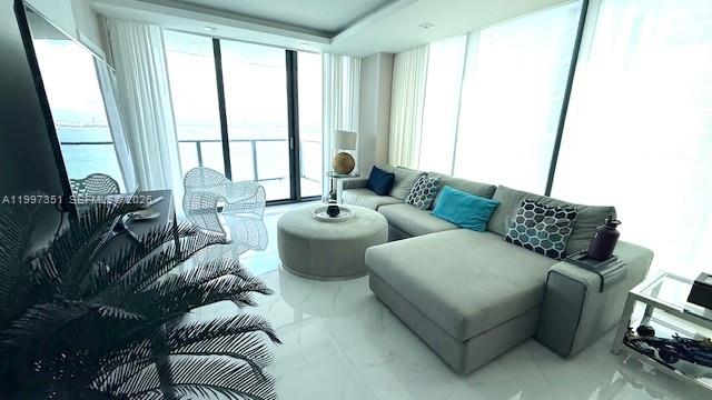 460 NE 28th St #2908, Miami FL 33137