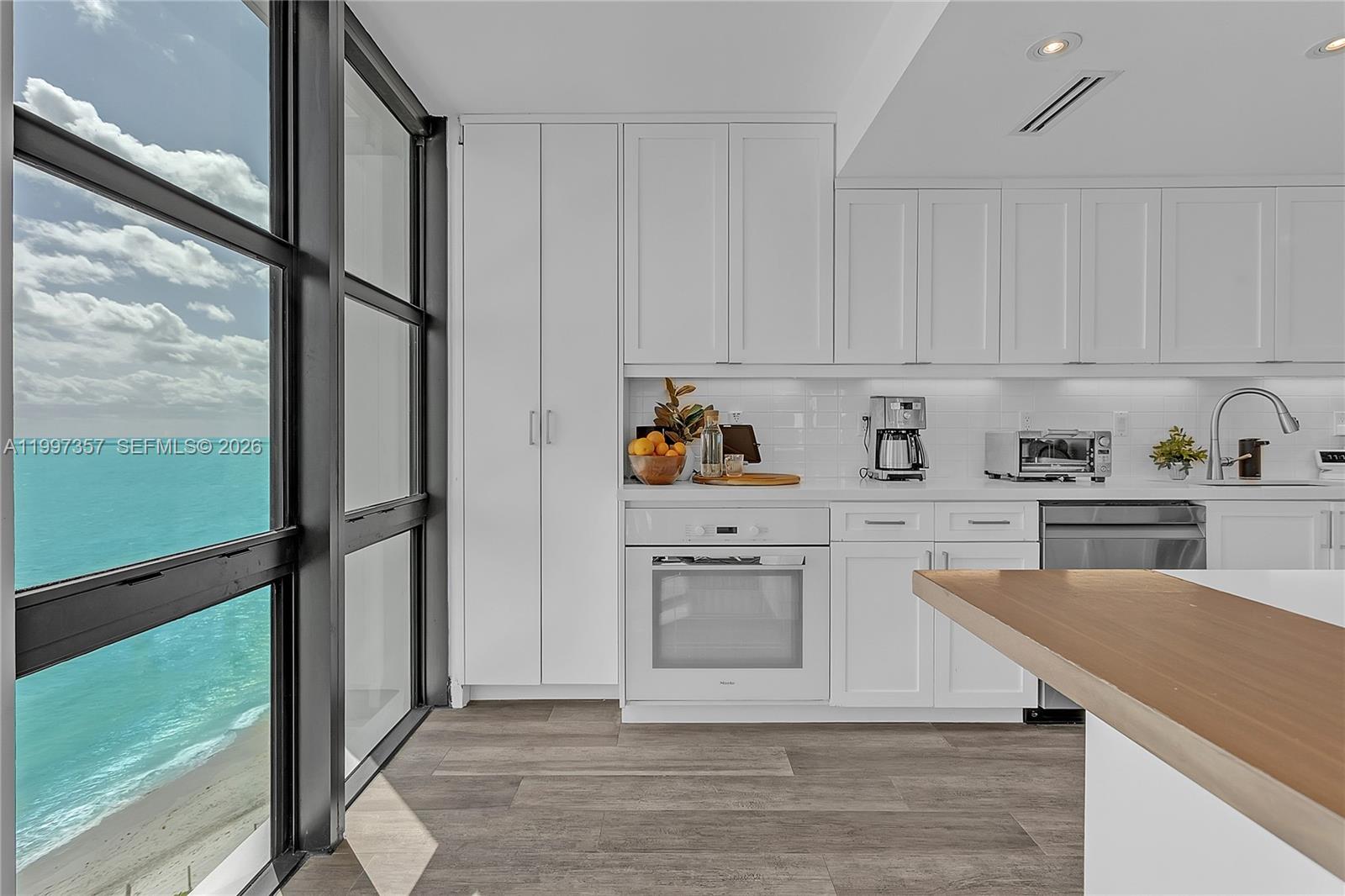 1111 Crandon Blvd #B807, Key Biscayne FL 33149