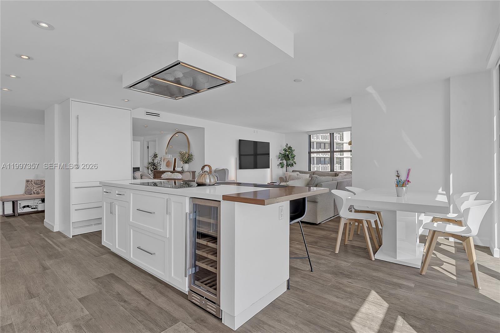 1111 Crandon Blvd #B807, Key Biscayne FL 33149