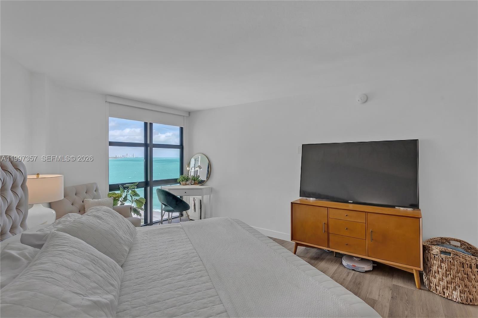 1111 Crandon Blvd #B807, Key Biscayne FL 33149