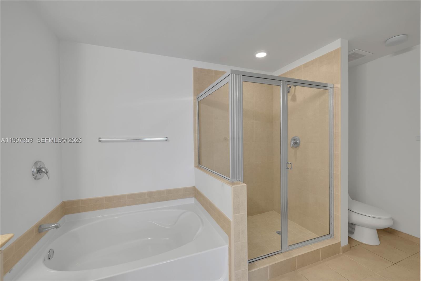 3340 NE 190th St #503, Aventura FL 33180