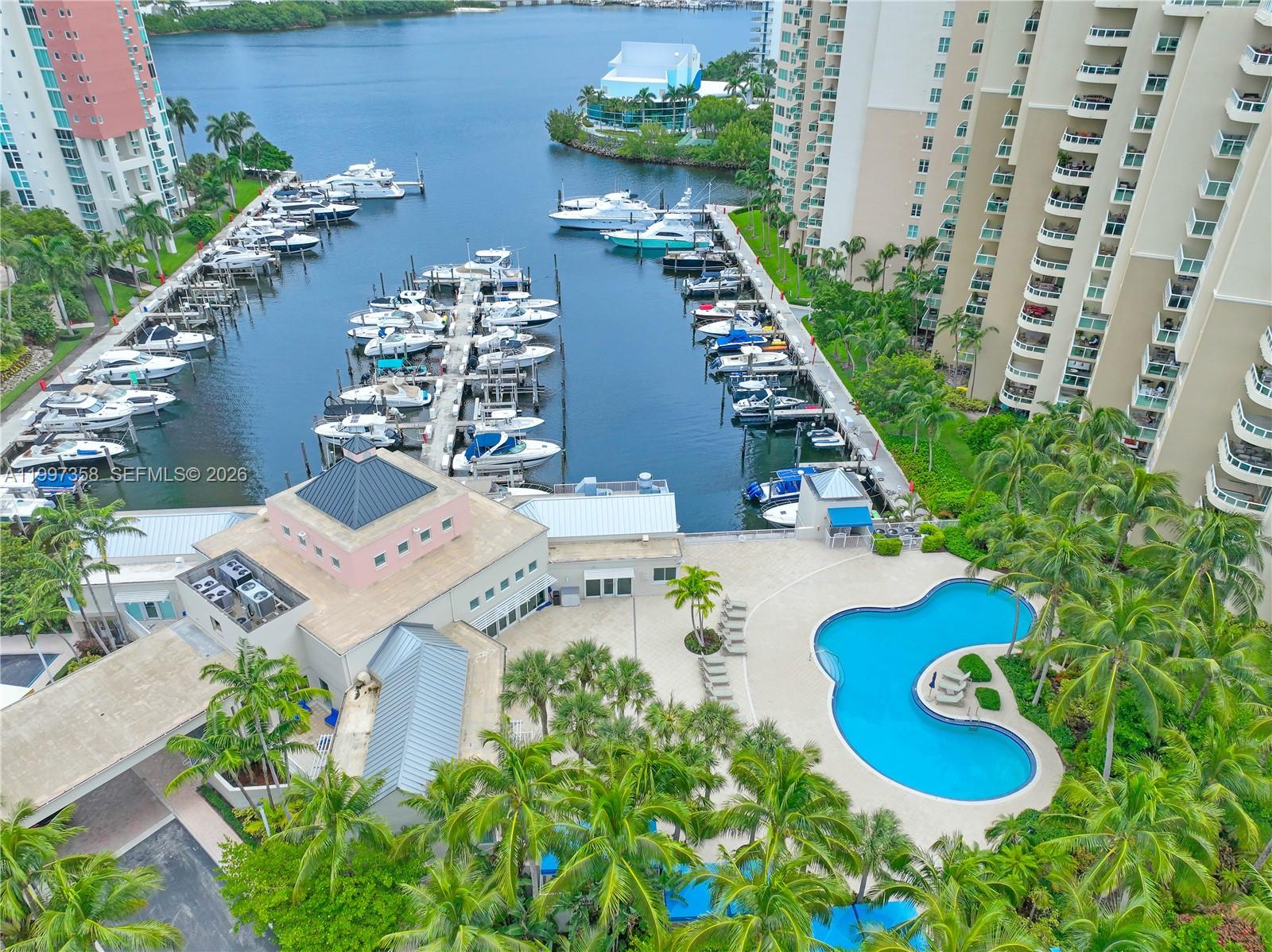 3340 NE 190th St #503, Aventura FL 33180