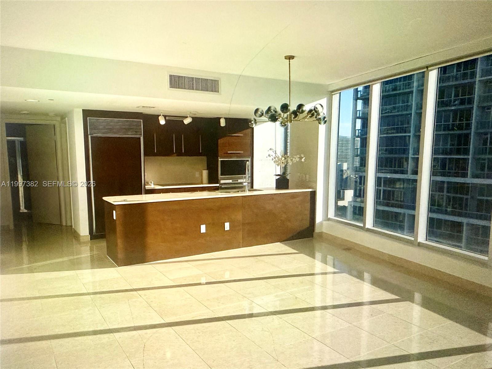 475 Brickell Ave #2915, Miami FL 33131