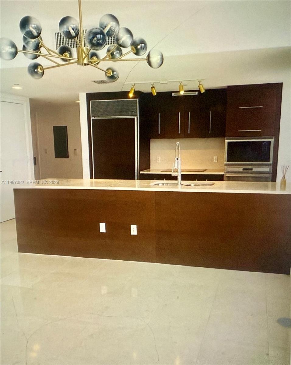 475 Brickell Ave #2915, Miami FL 33131
