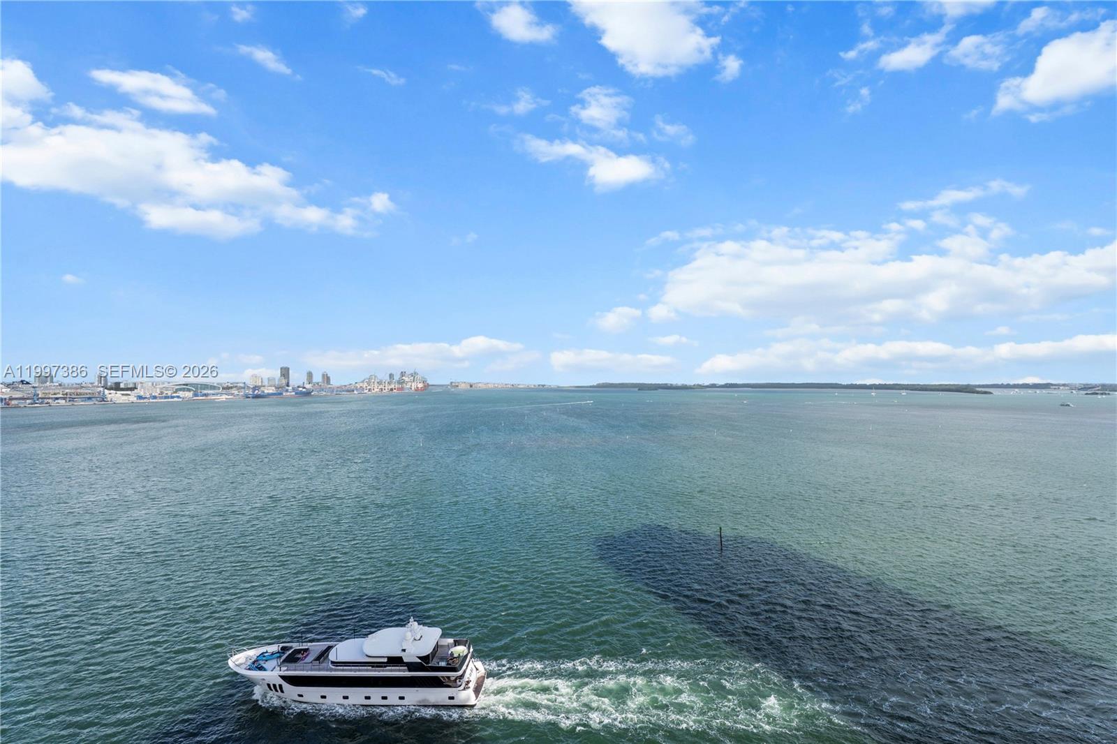 770 Claughton Island Dr #1515, Miami FL 33131