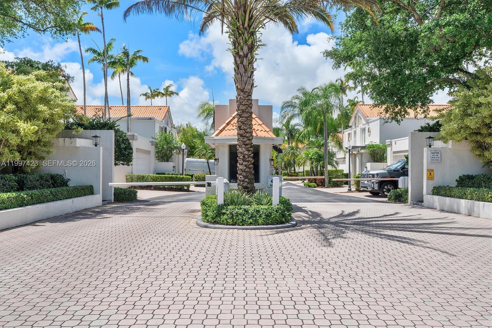 6720 SW 88th Ter, Pinecrest FL 33156