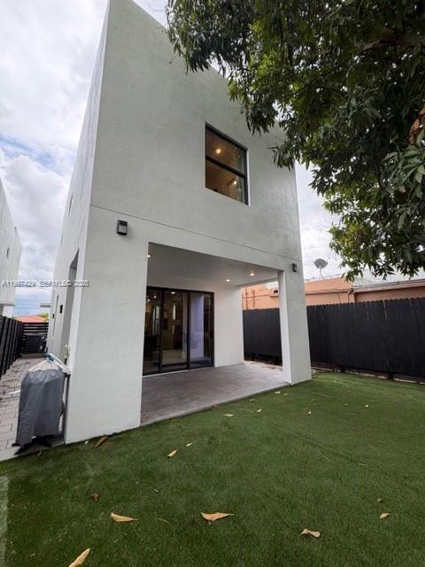 3645 SW 3 st, Miami FL 33135