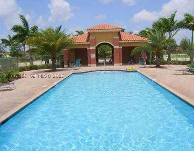 962 SW 143rd Ave #2207, Pembroke Pines FL 33027