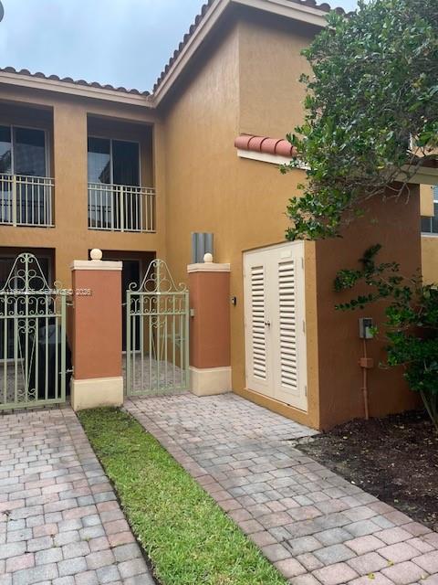 962 SW 143rd Ave #2207, Pembroke Pines FL 33027