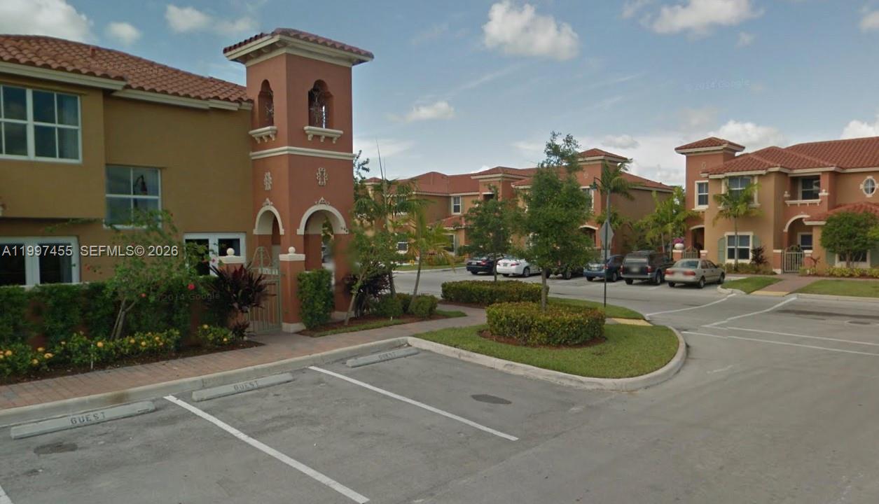 962 SW 143rd Ave #2207, Pembroke Pines FL 33027