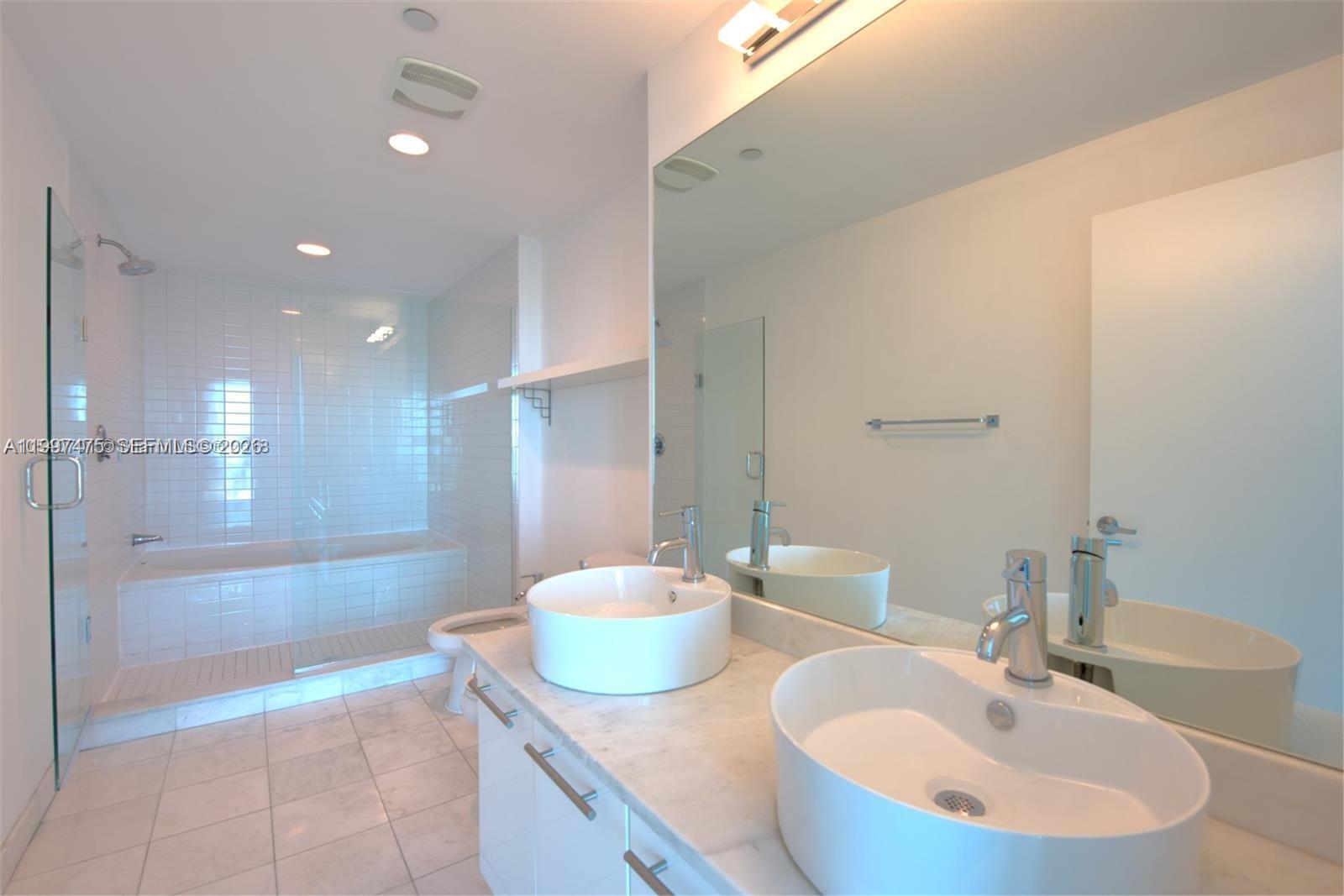 888 Biscayne Blvd #2410, Miami FL 33132