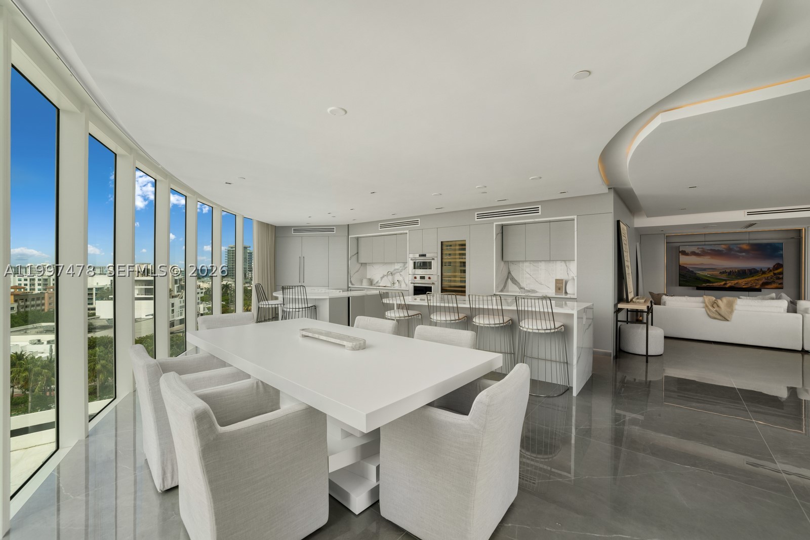 1000 S Pointe Dr #901, Miami Beach FL 33139