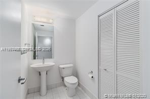888 Biscayne Blvd #2709, Miami FL 33132