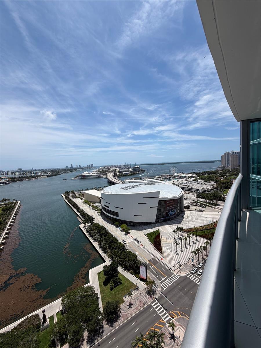 888 Biscayne Blvd #2709, Miami FL 33132