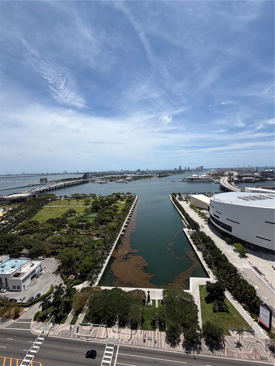 888 Biscayne Blvd #2709, Miami FL 33132