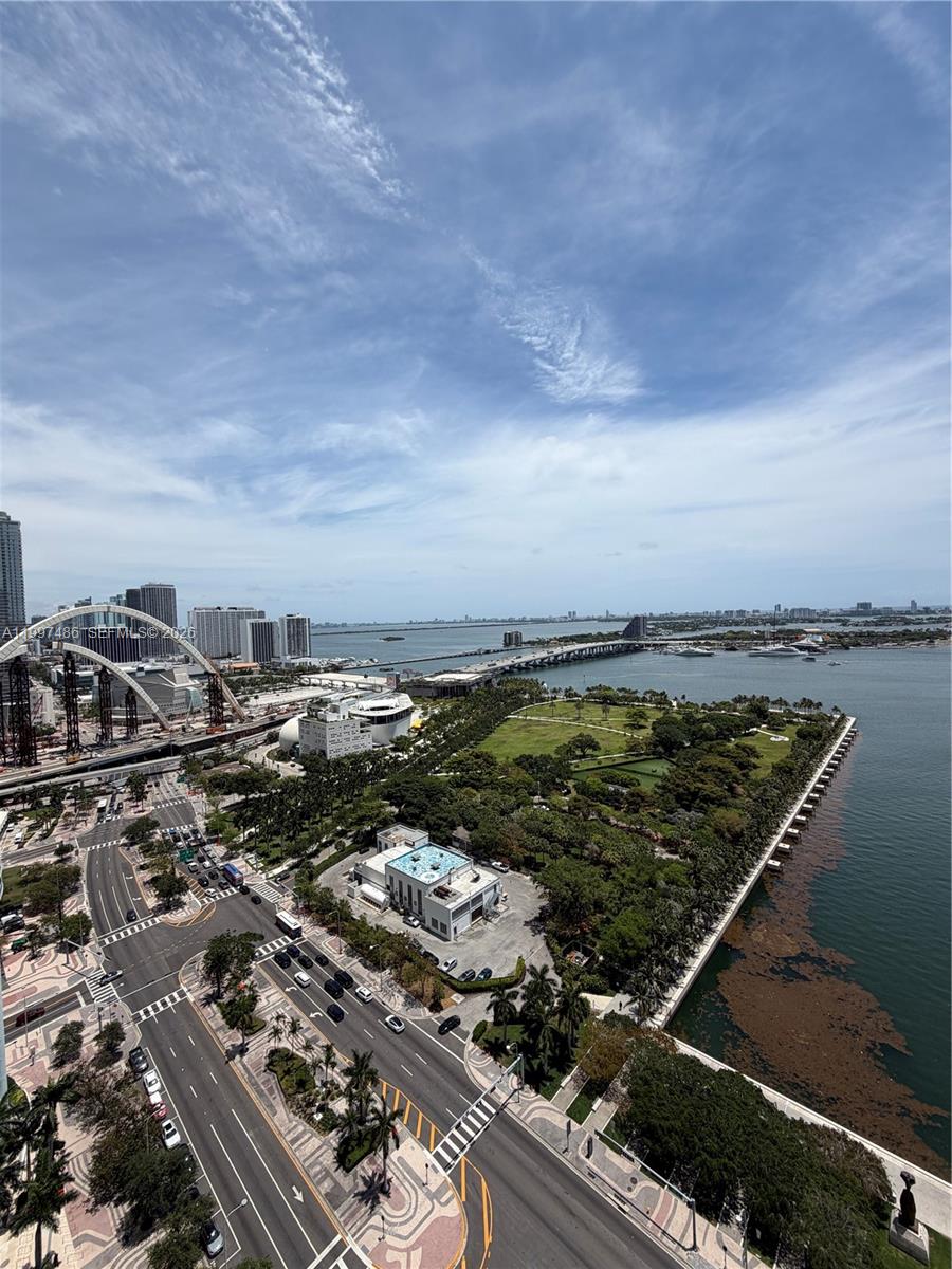 888 Biscayne Blvd #2709, Miami FL 33132