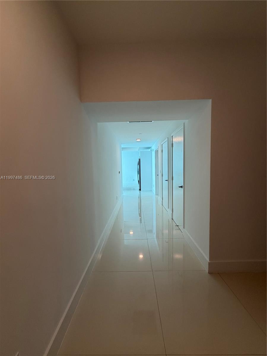888 Biscayne Blvd #2709, Miami FL 33132