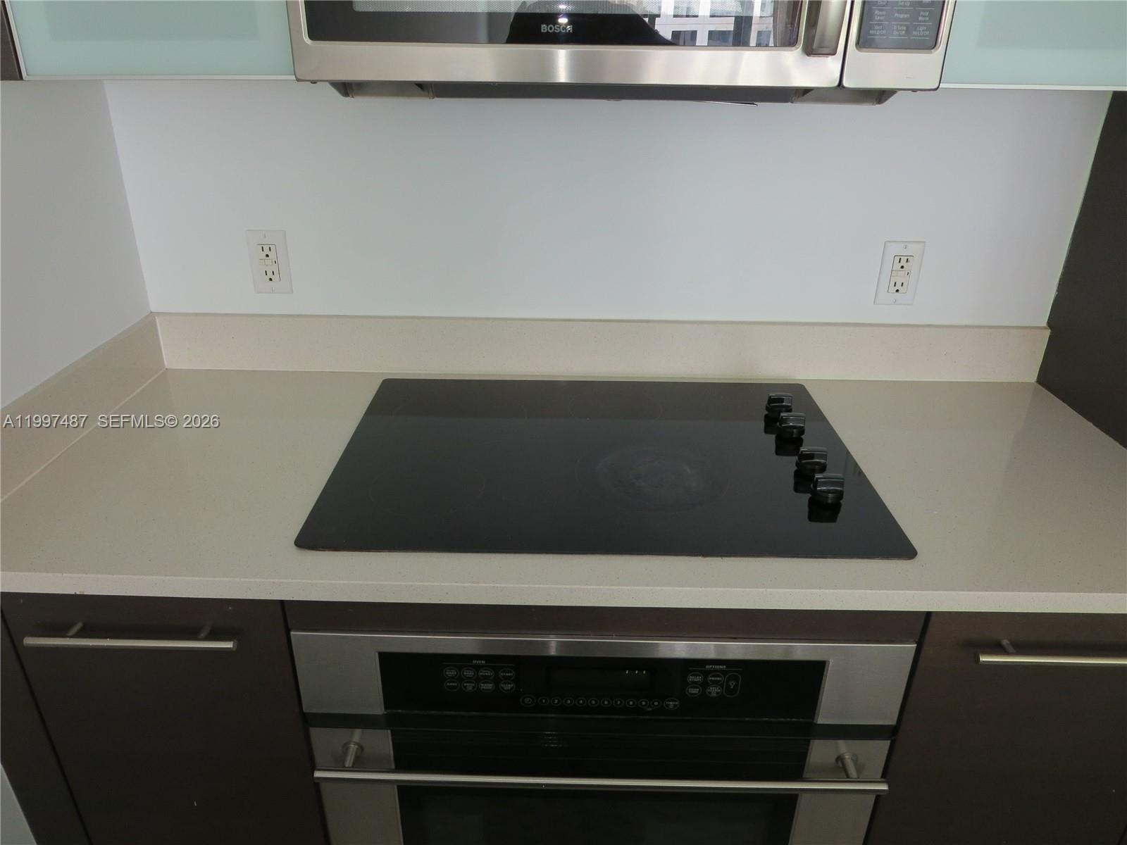 500 Brickell Ave #3006, Miami FL 33131