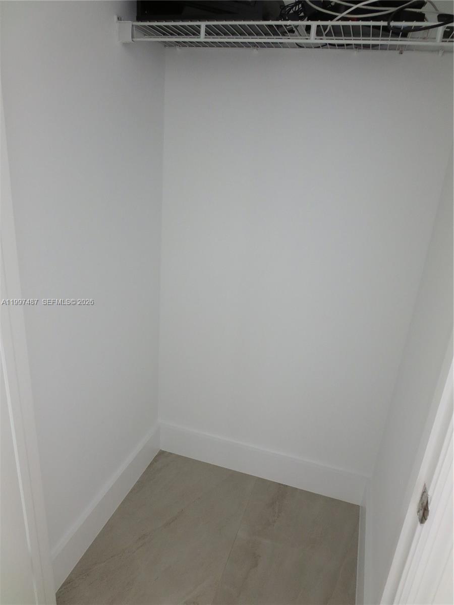 500 Brickell Ave #3006, Miami FL 33131