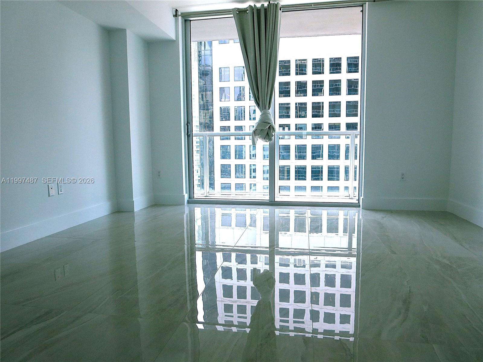 500 Brickell Ave #3006, Miami FL 33131