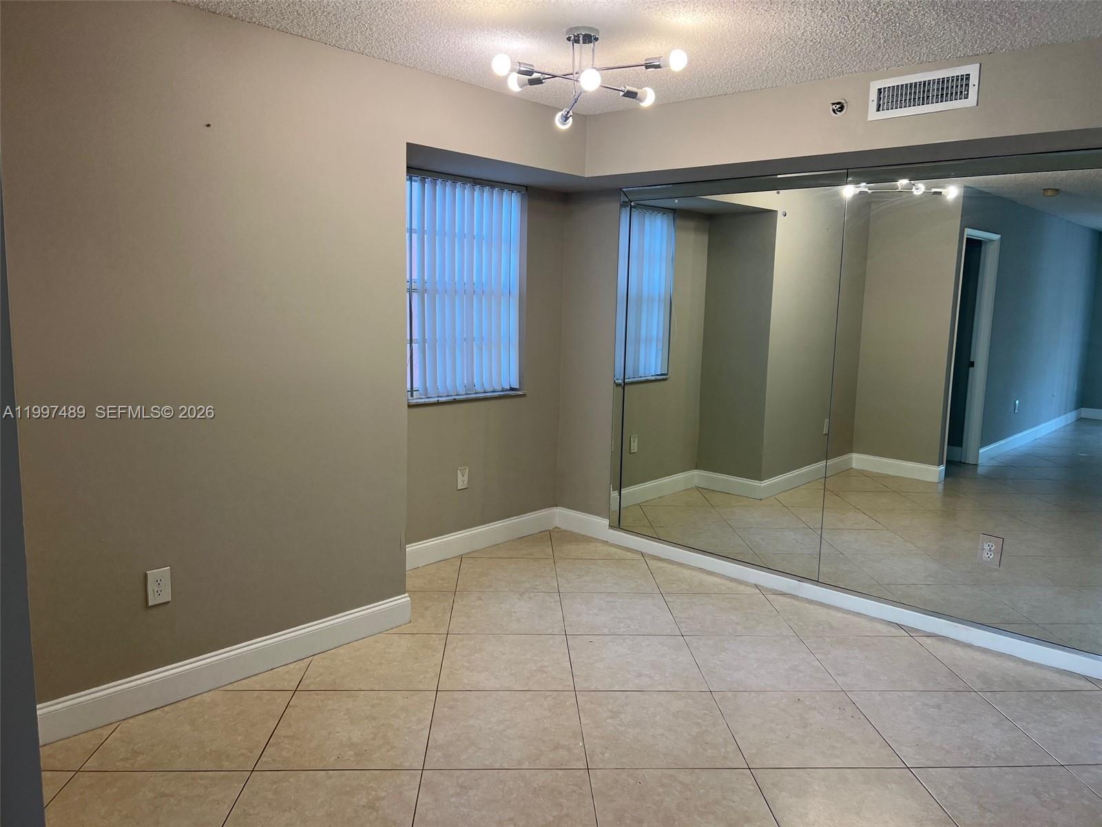 19701 E Country Club Dr #5208, Aventura FL 33180