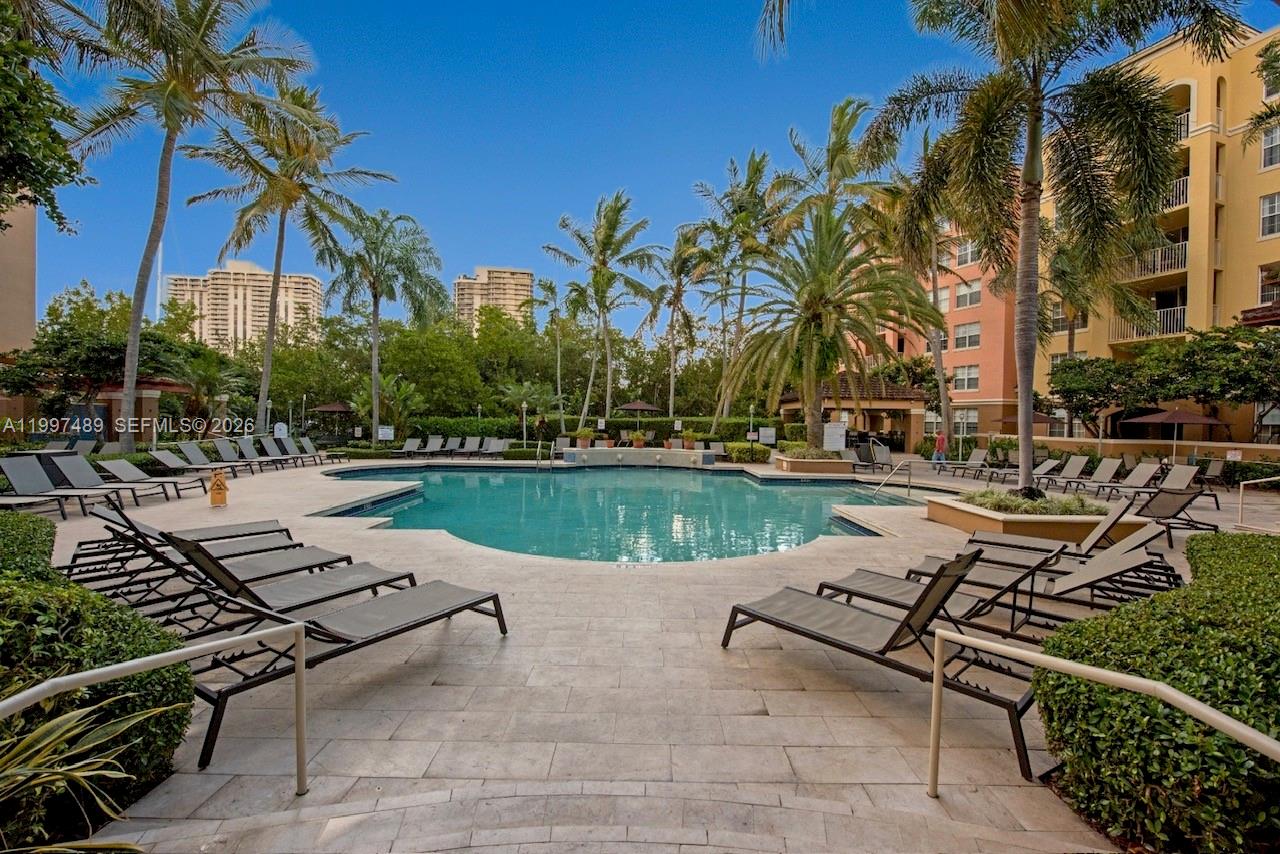 19701 E Country Club Dr #5208, Aventura FL 33180