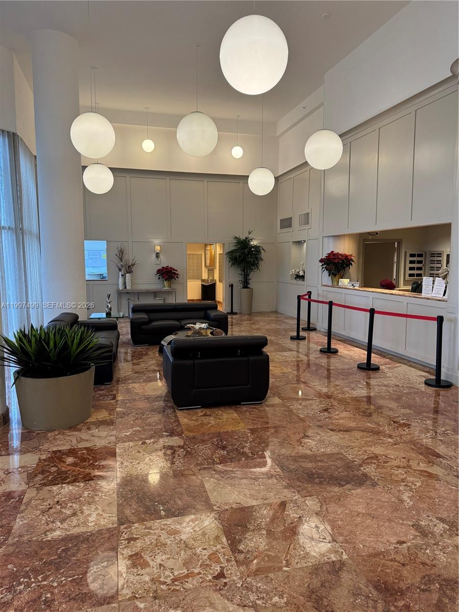 3600 MYSTIC POINTE DR #1504, Aventura FL 33180