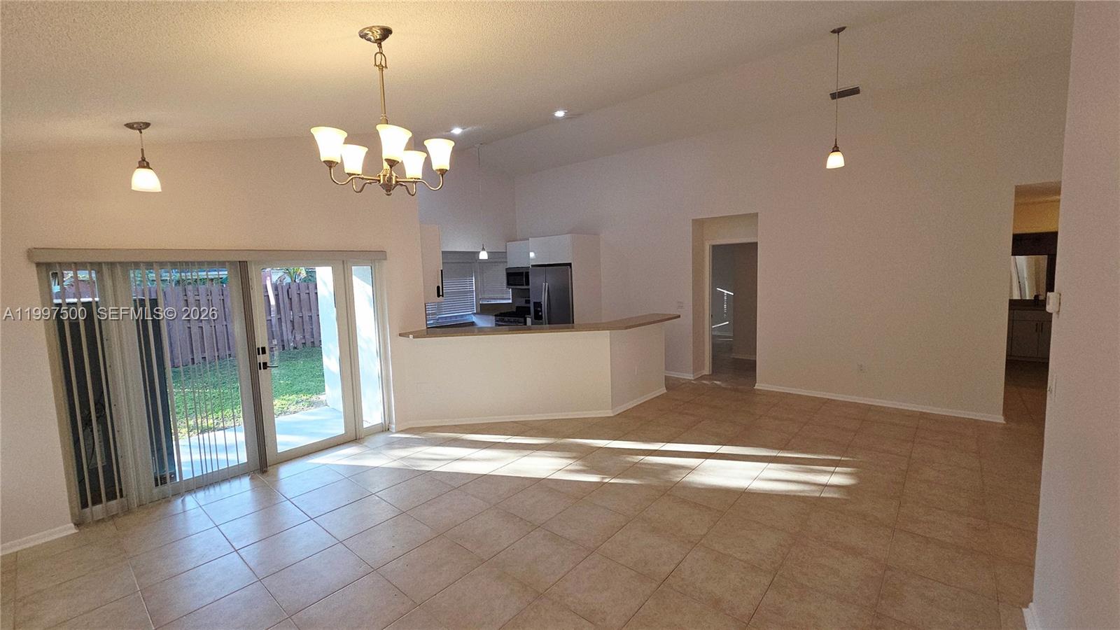 3247 NW 123rd Ave, Sunrise FL 33323