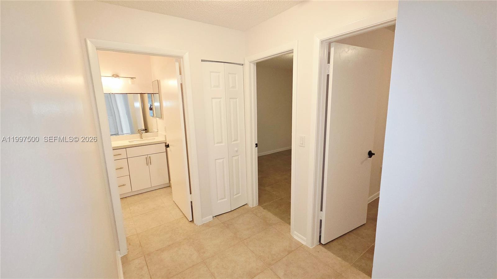 3247 NW 123rd Ave, Sunrise FL 33323