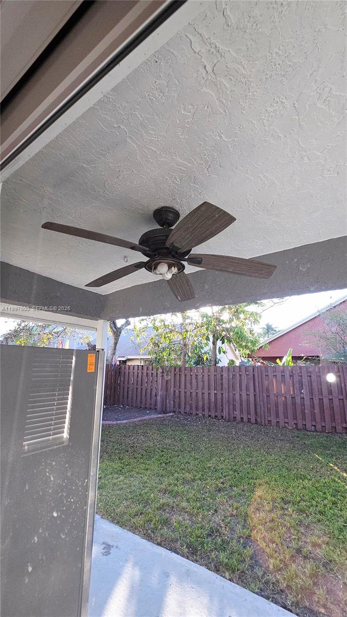 3247 NW 123rd Ave, Sunrise FL 33323