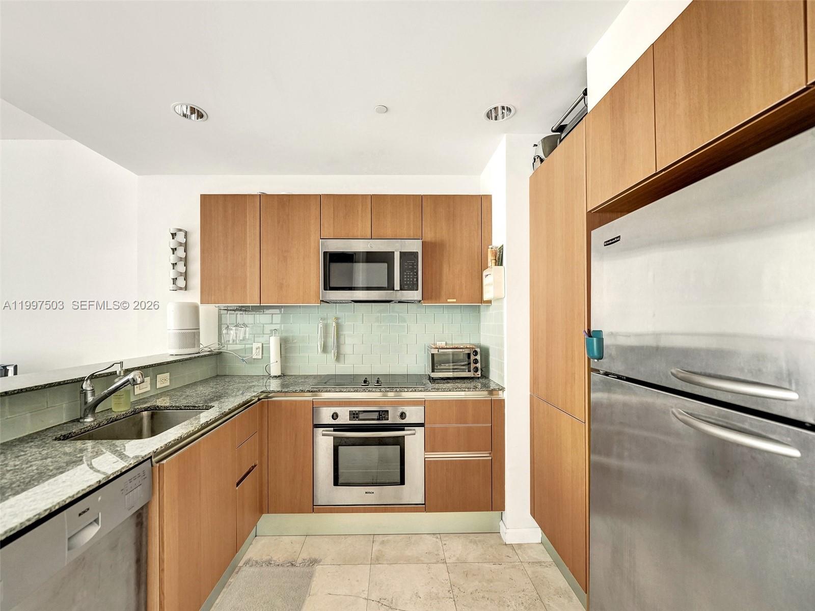1050 Brickell Ave #2722, Miami FL 33131