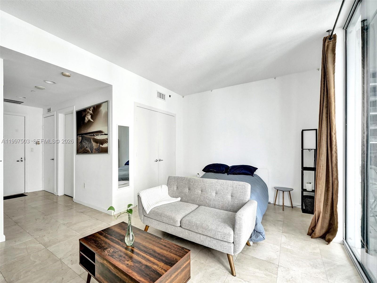 1050 Brickell Ave #2722, Miami FL 33131