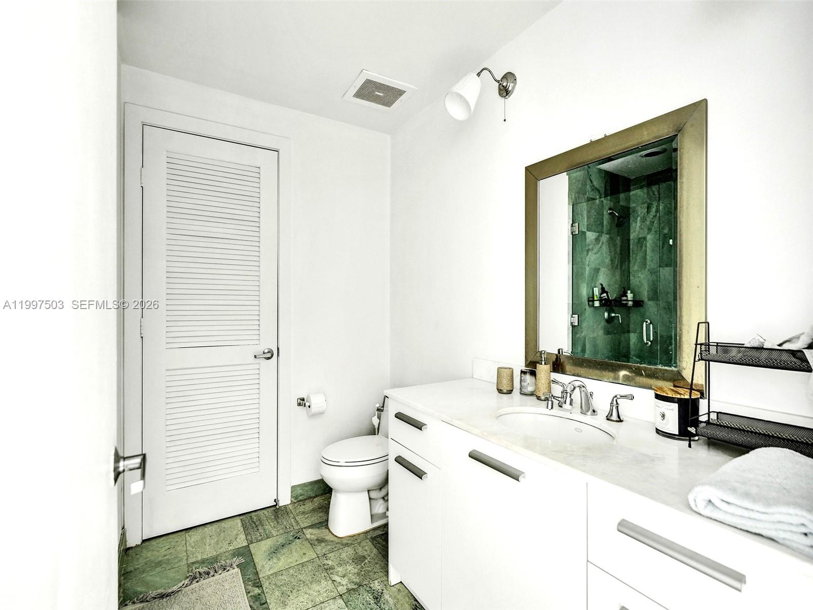 1050 Brickell Ave #2722, Miami FL 33131