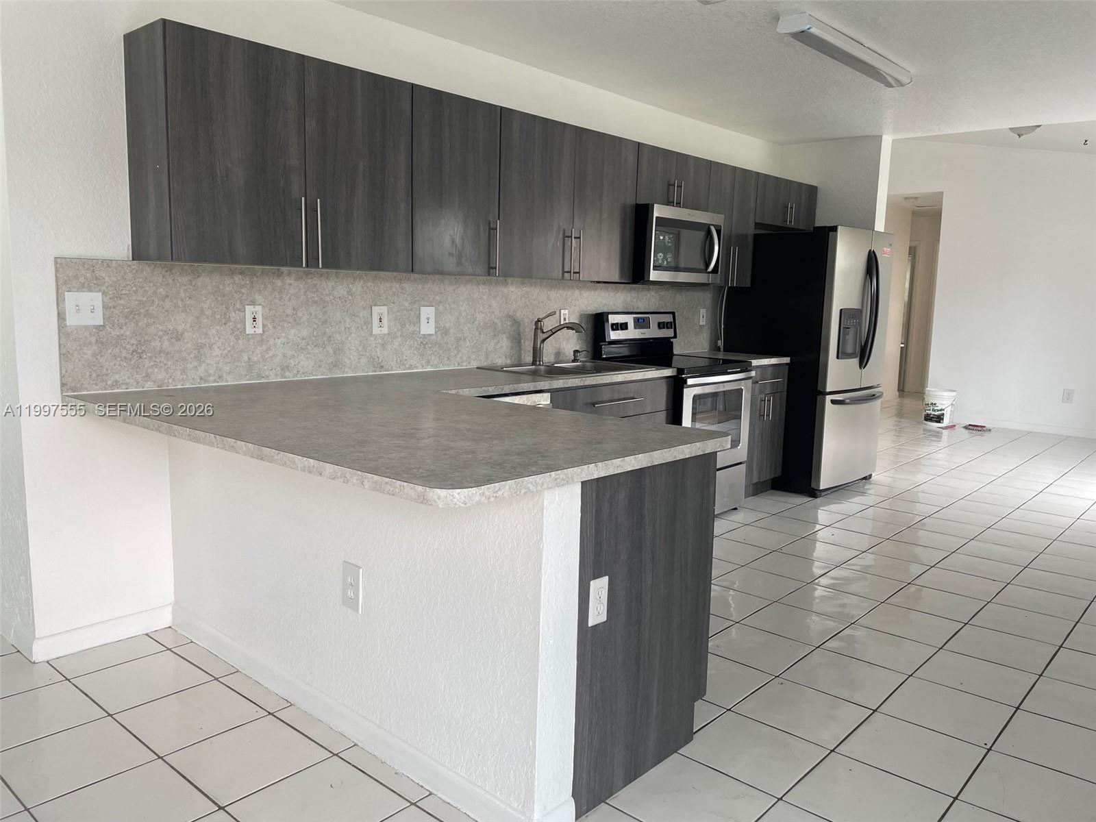 9771 SW 211th st, Cutler Bay FL 33189