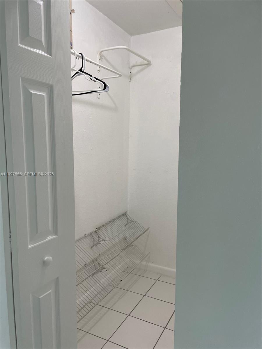 9771 SW 211th st, Cutler Bay FL 33189
