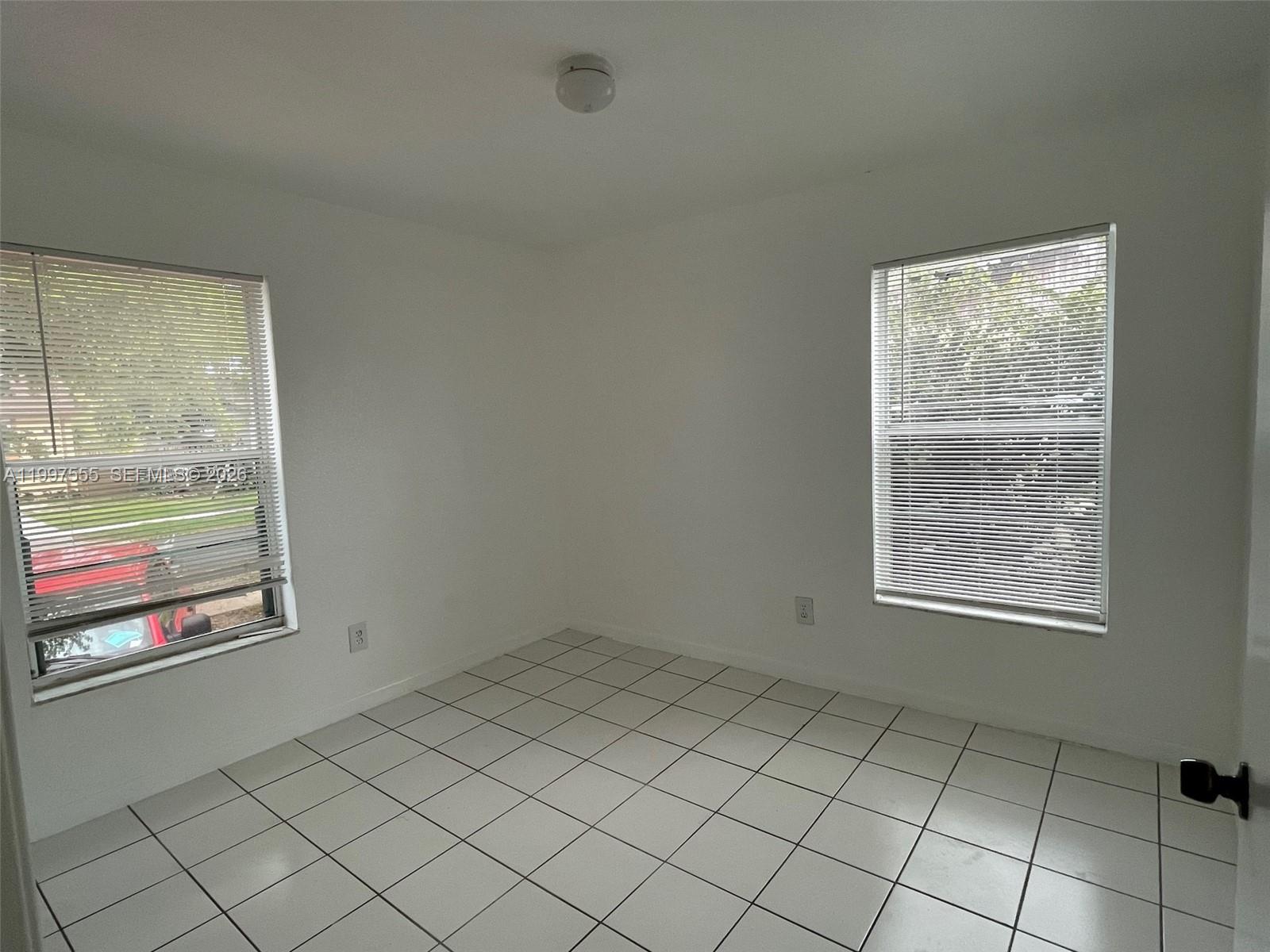 9771 SW 211th st, Cutler Bay FL 33189