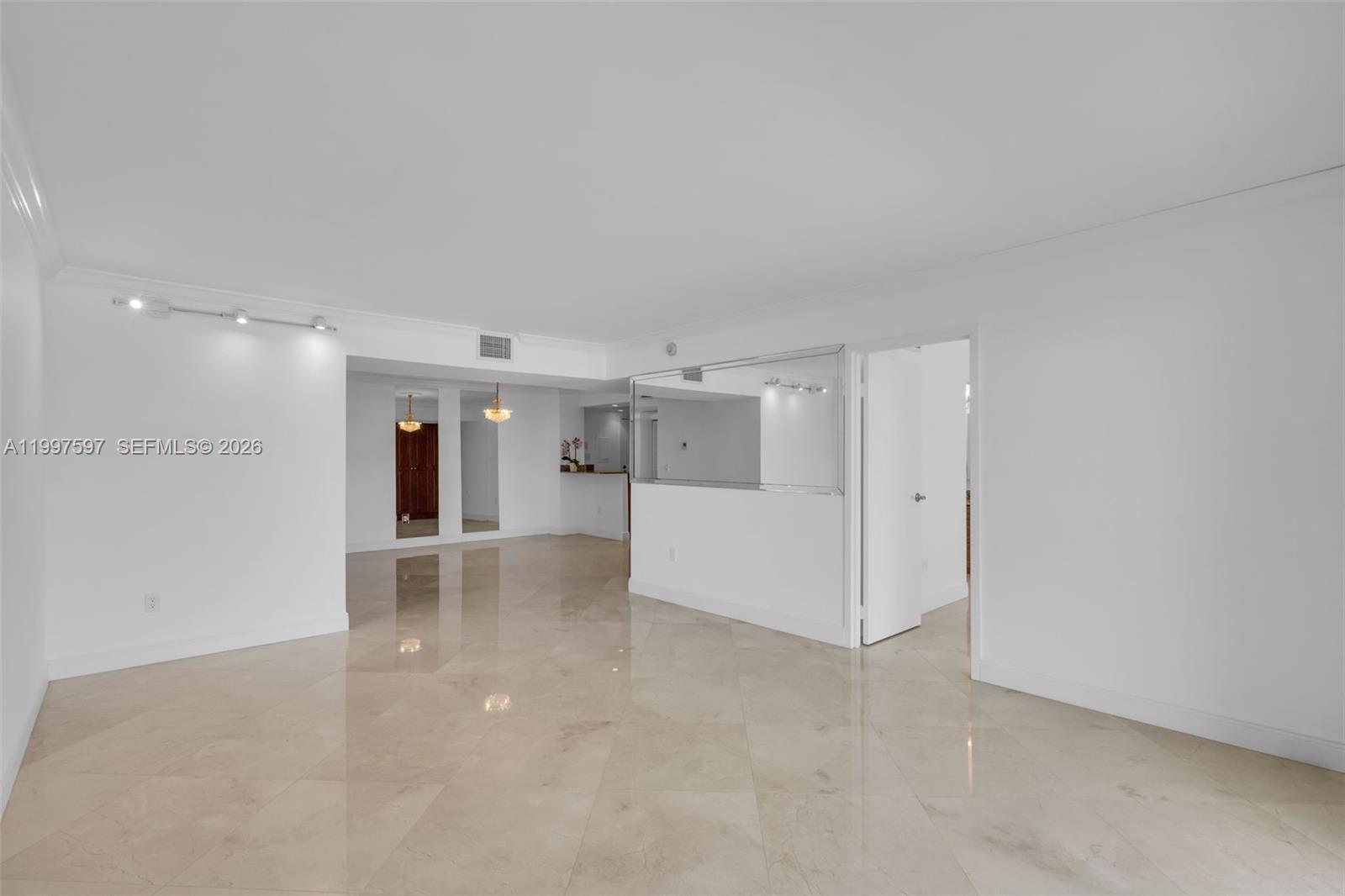 2333 Brickell Ave #1109, Miami FL 33129