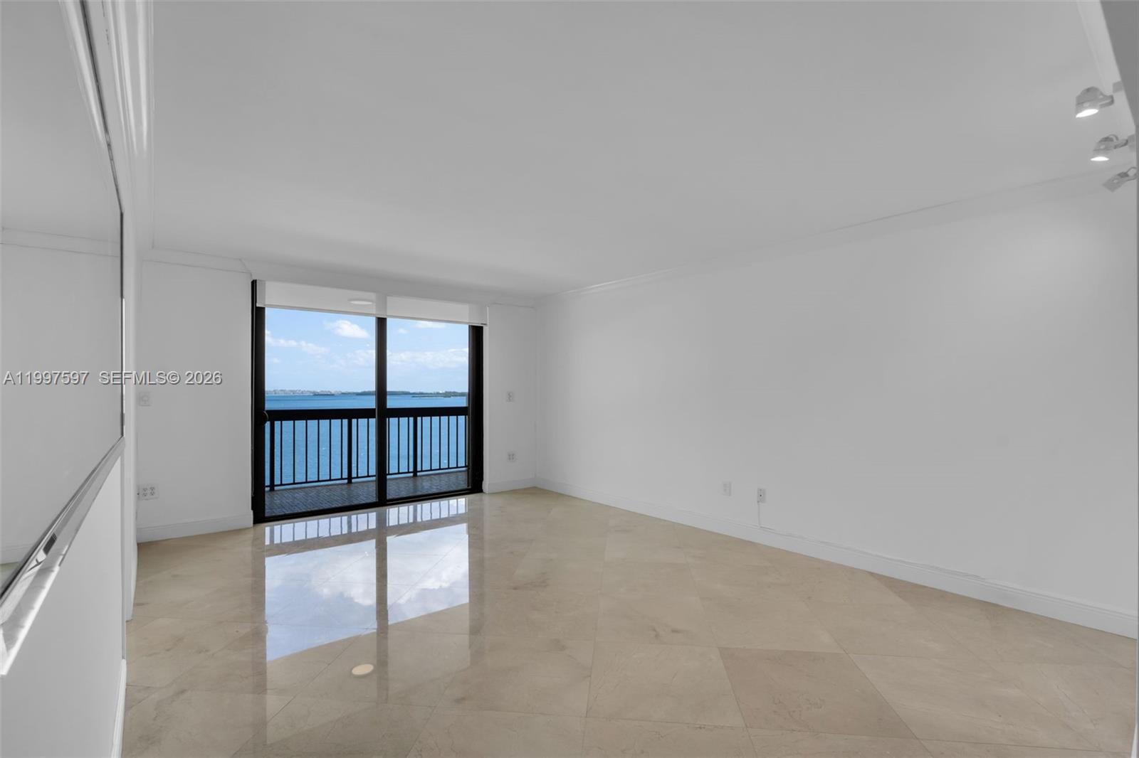 2333 Brickell Ave #1109, Miami FL 33129
