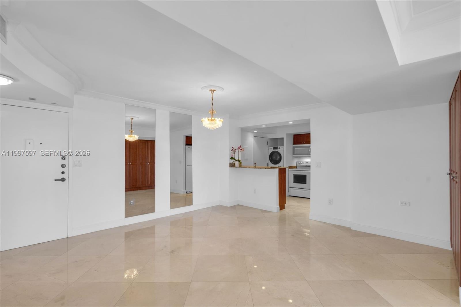 2333 Brickell Ave #1109, Miami FL 33129