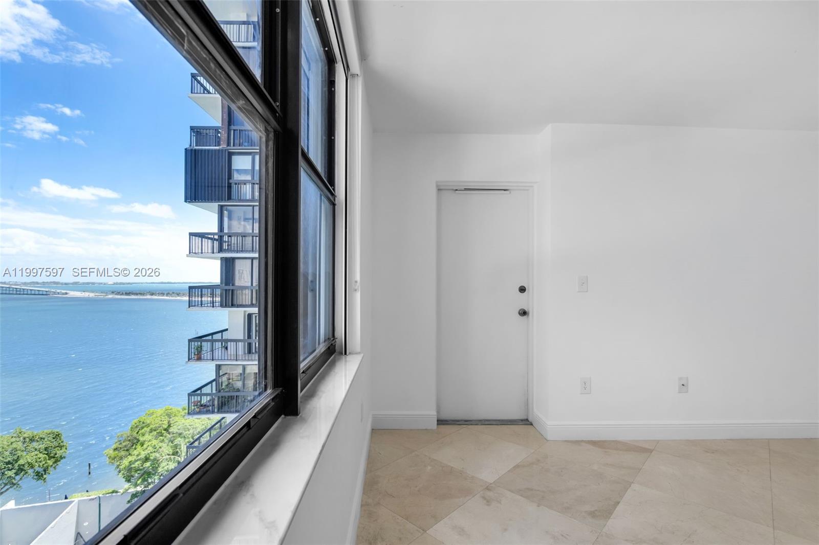 2333 Brickell Ave #1109, Miami FL 33129