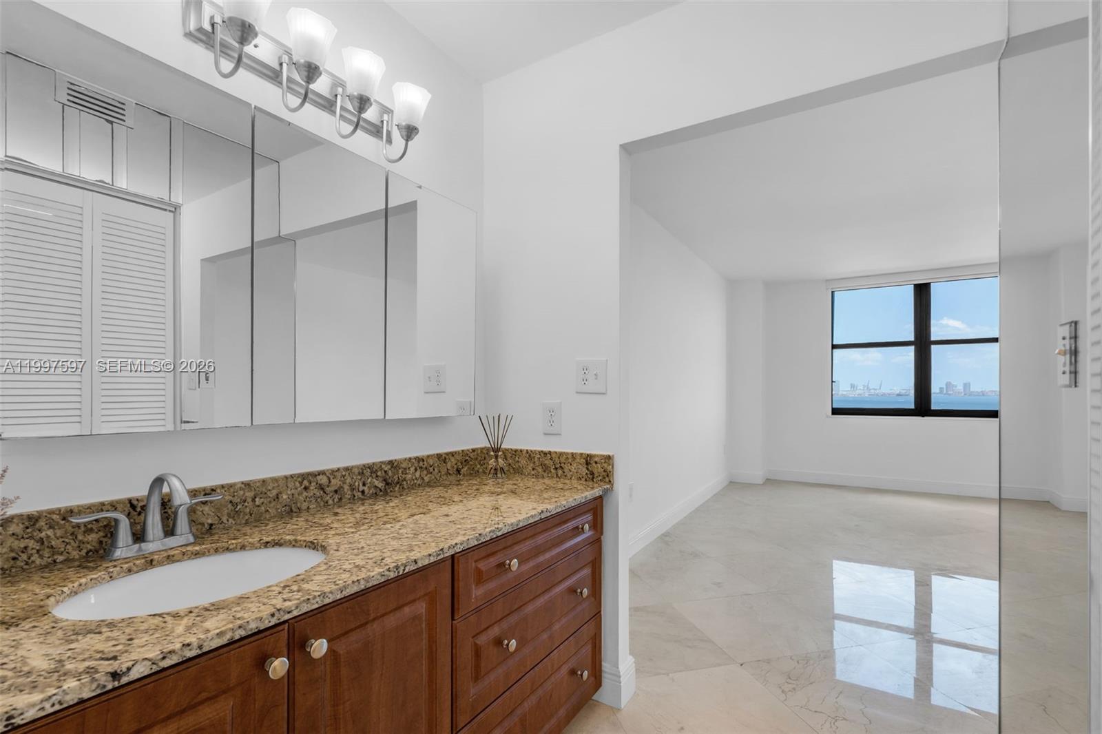 2333 Brickell Ave #1109, Miami FL 33129