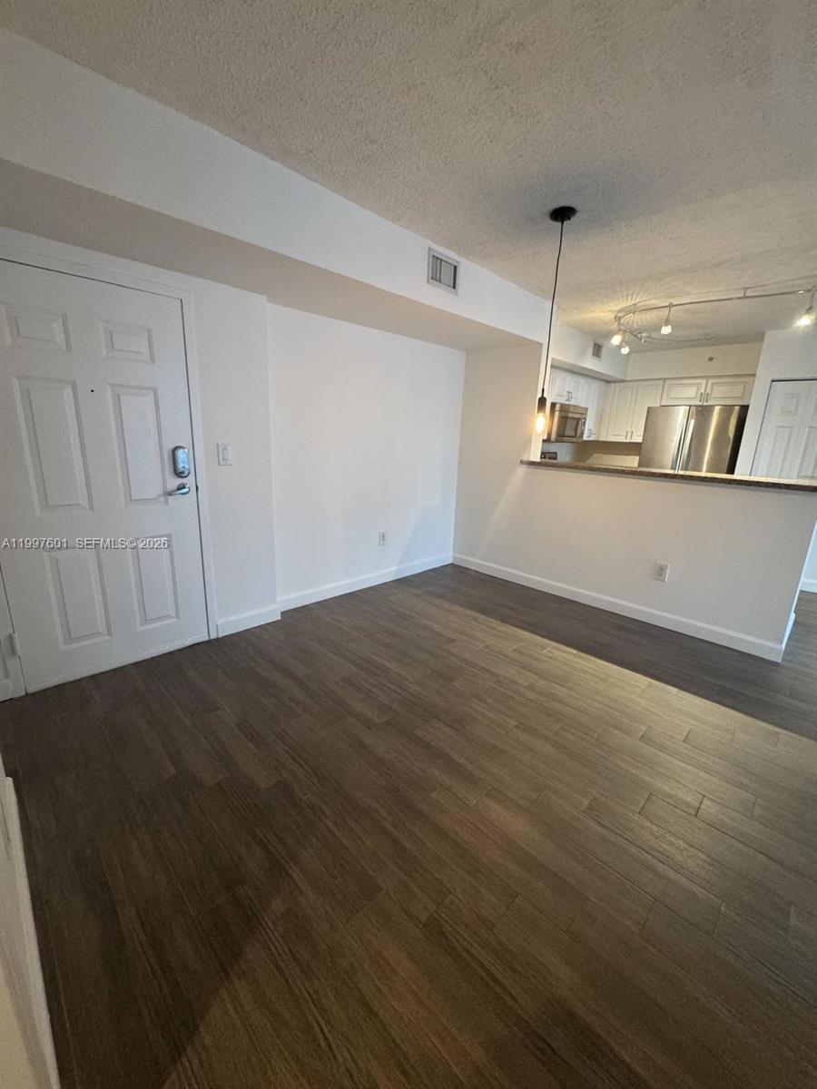 1155 Brickell Bay Dr #2908, Miami FL 33131